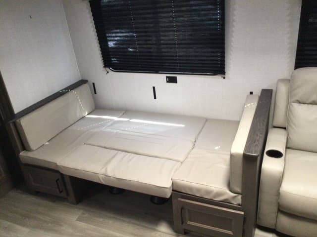 2024 Grand Design 2024 Grand Design Transcend - thumbnail 13