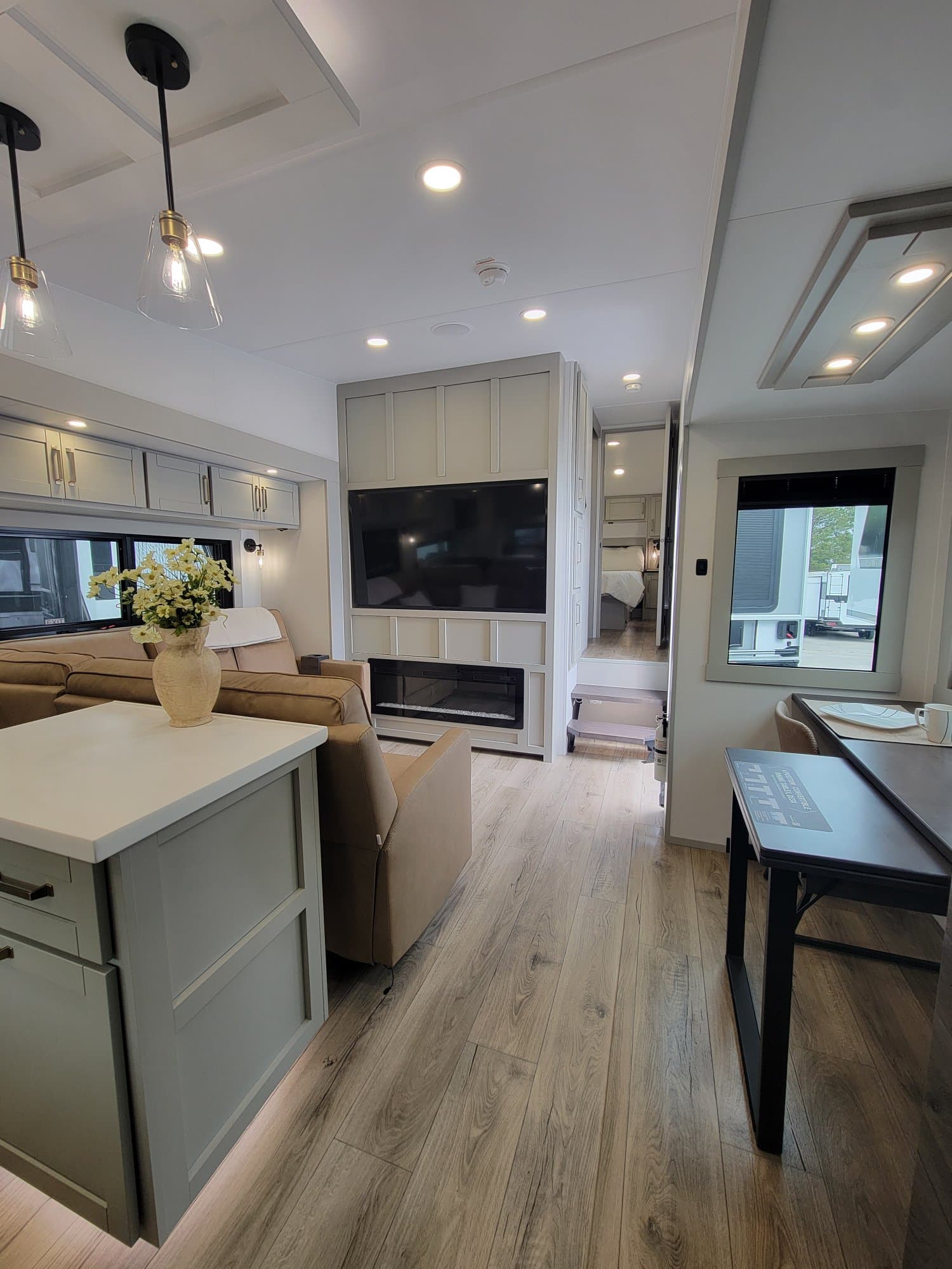 2026 Brinkley RV 2026 Brinkley RV Model Z - thumbnail 14