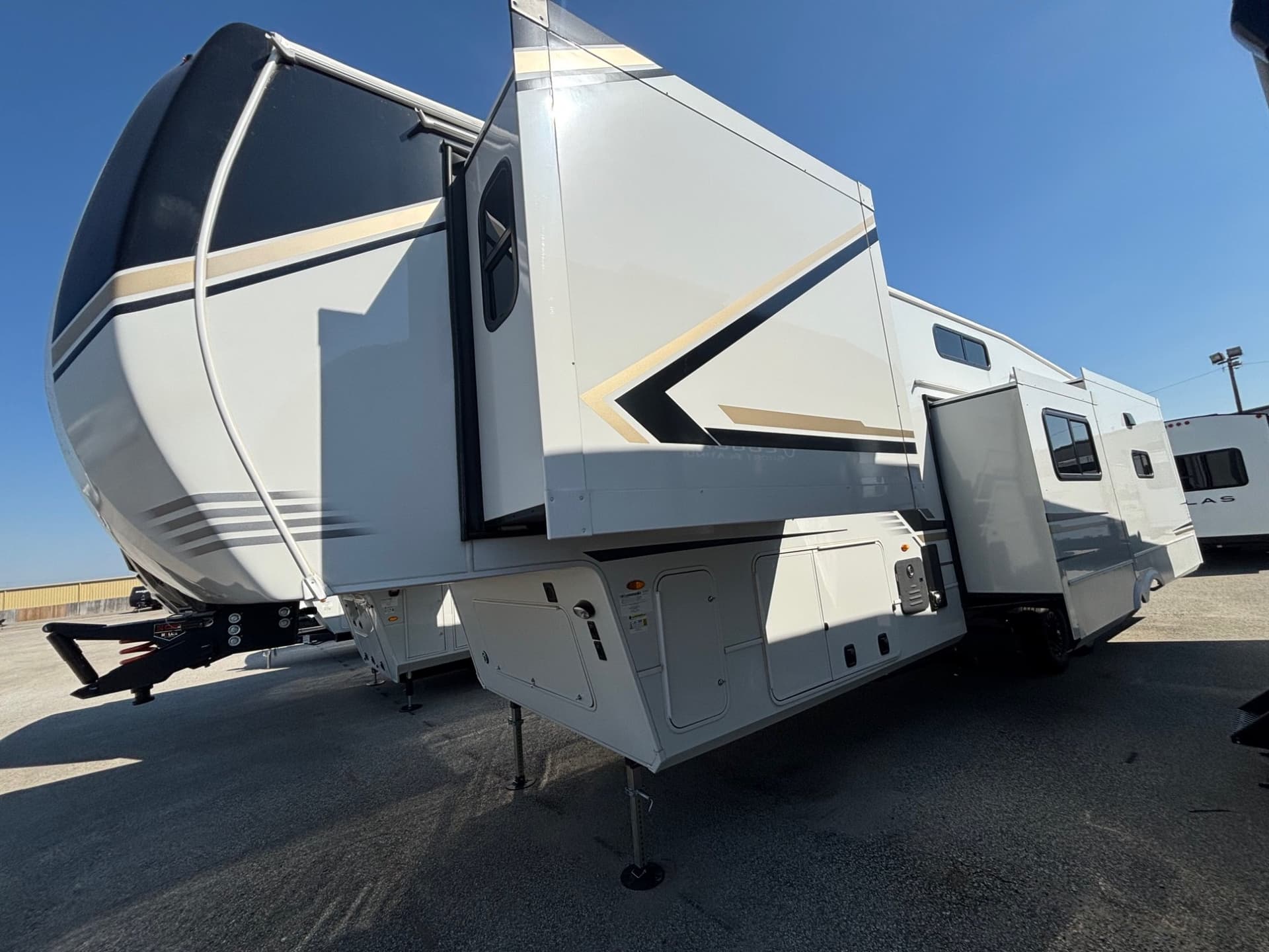 2026 Keystone RV 2026 Keystone RV Keystone Cougar - thumbnail 6