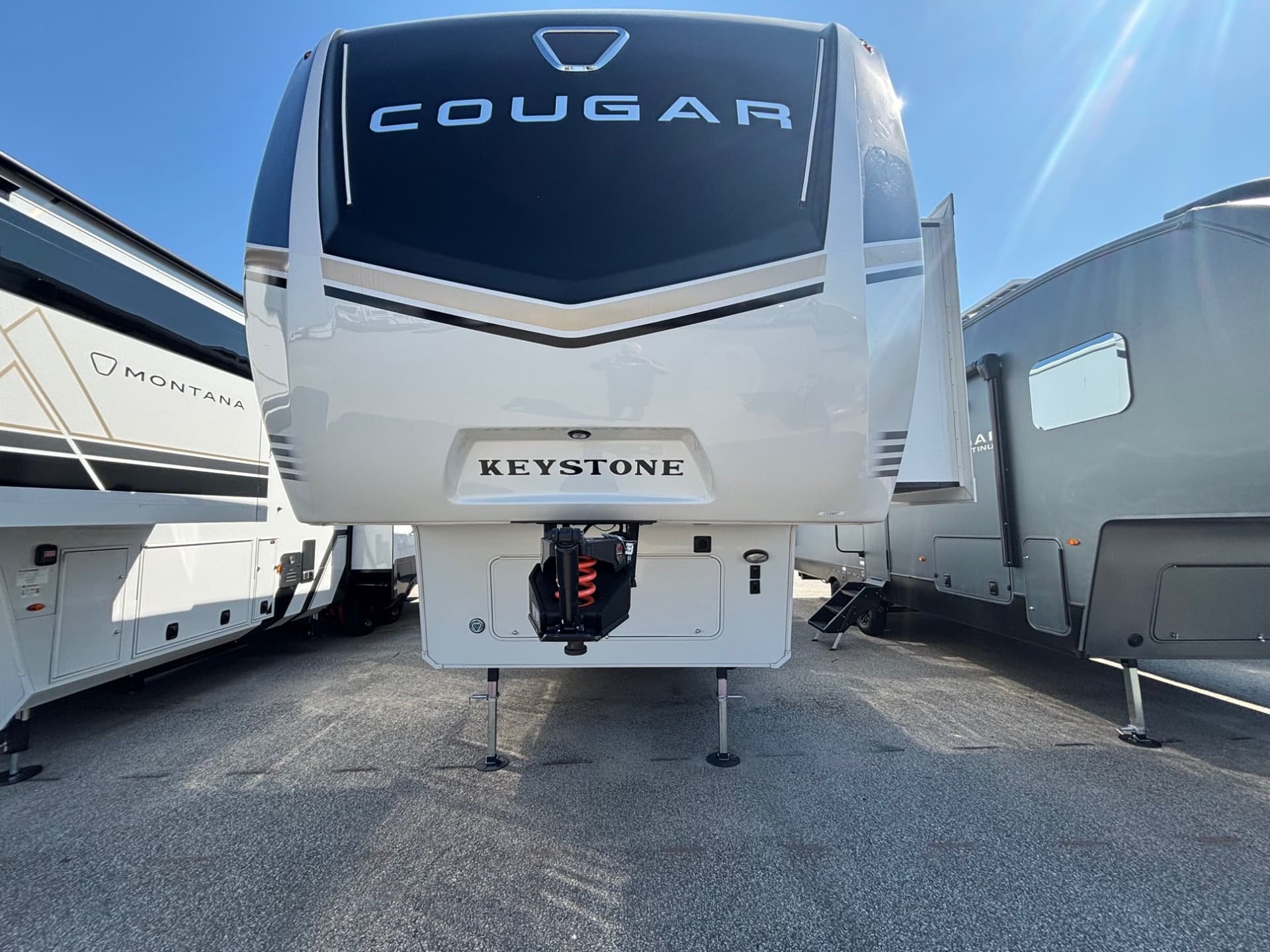 2026 Keystone RV 2026 Keystone RV Keystone Cougar - thumbnail 3