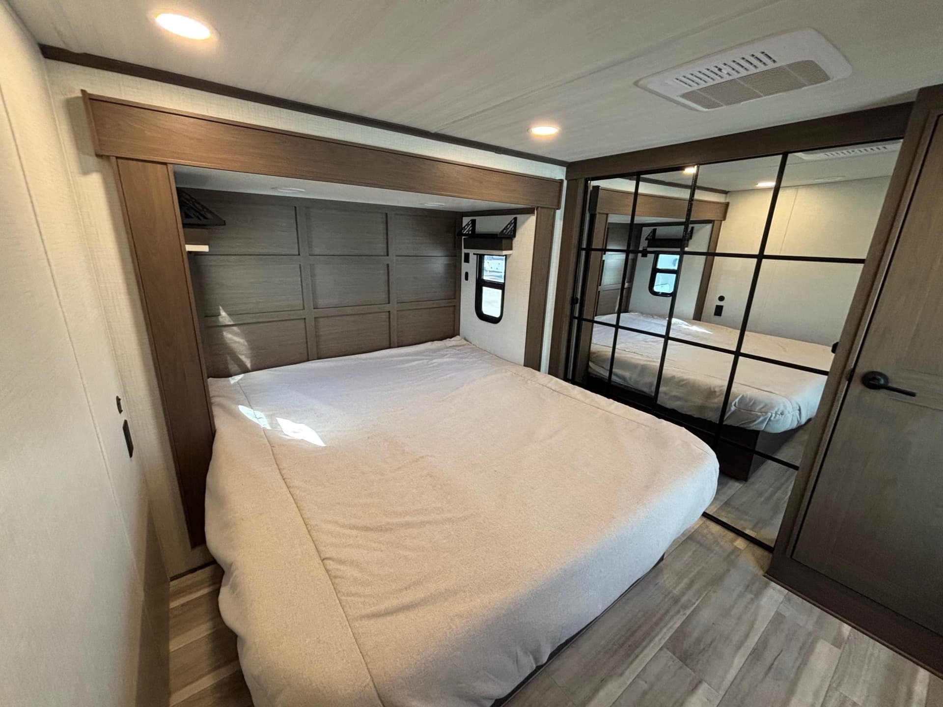 2026 Keystone RV 2026 Keystone RV Keystone Cougar - thumbnail 34