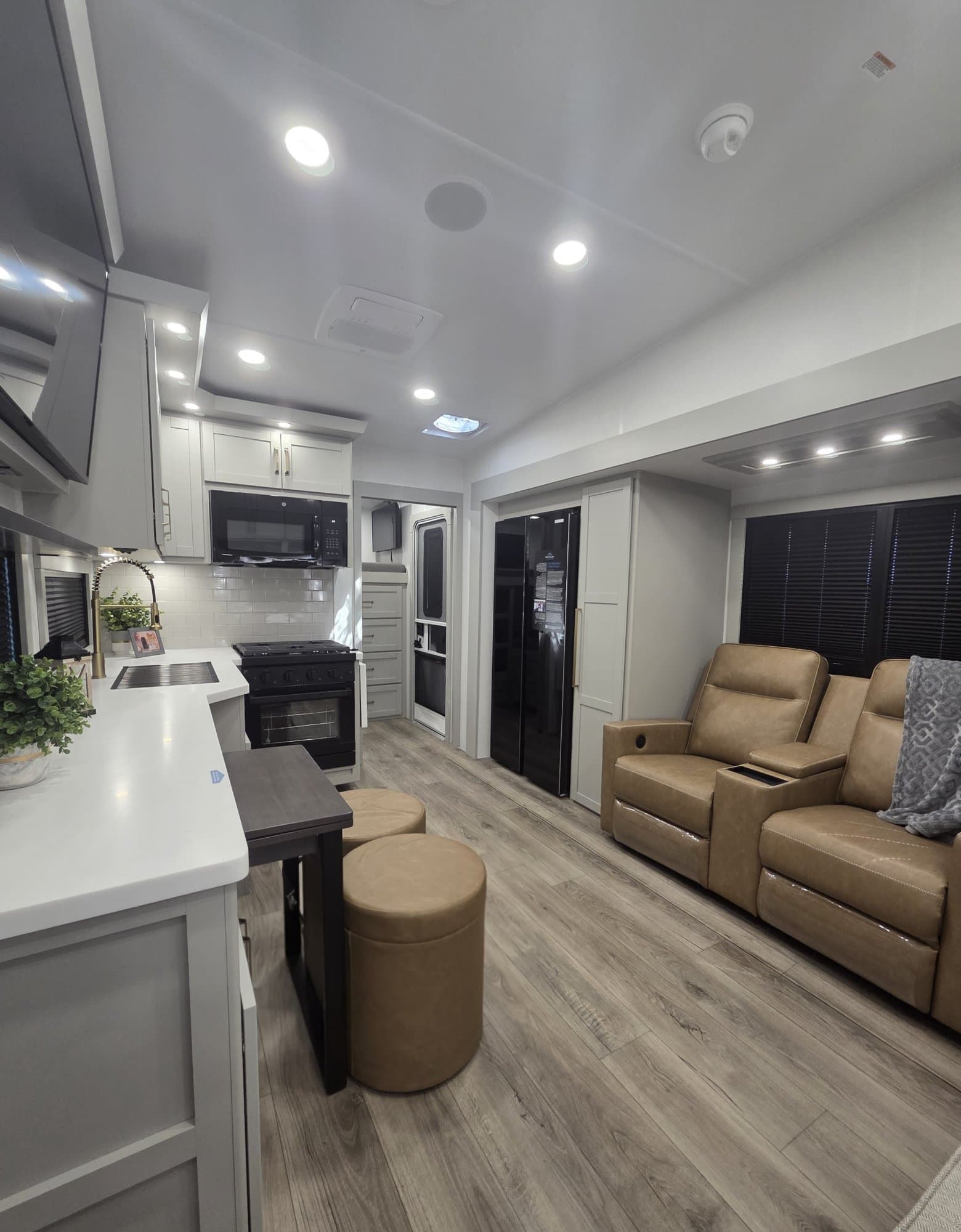 2026 Brinkley RV 2026 Brinkley RV Model Z - thumbnail 6