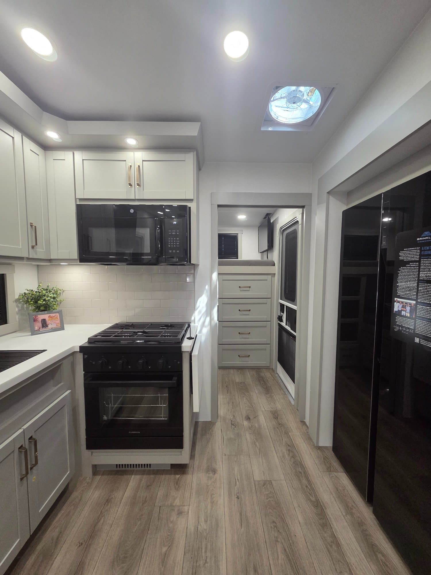 2026 Brinkley RV 2026 Brinkley RV Model Z - thumbnail 8