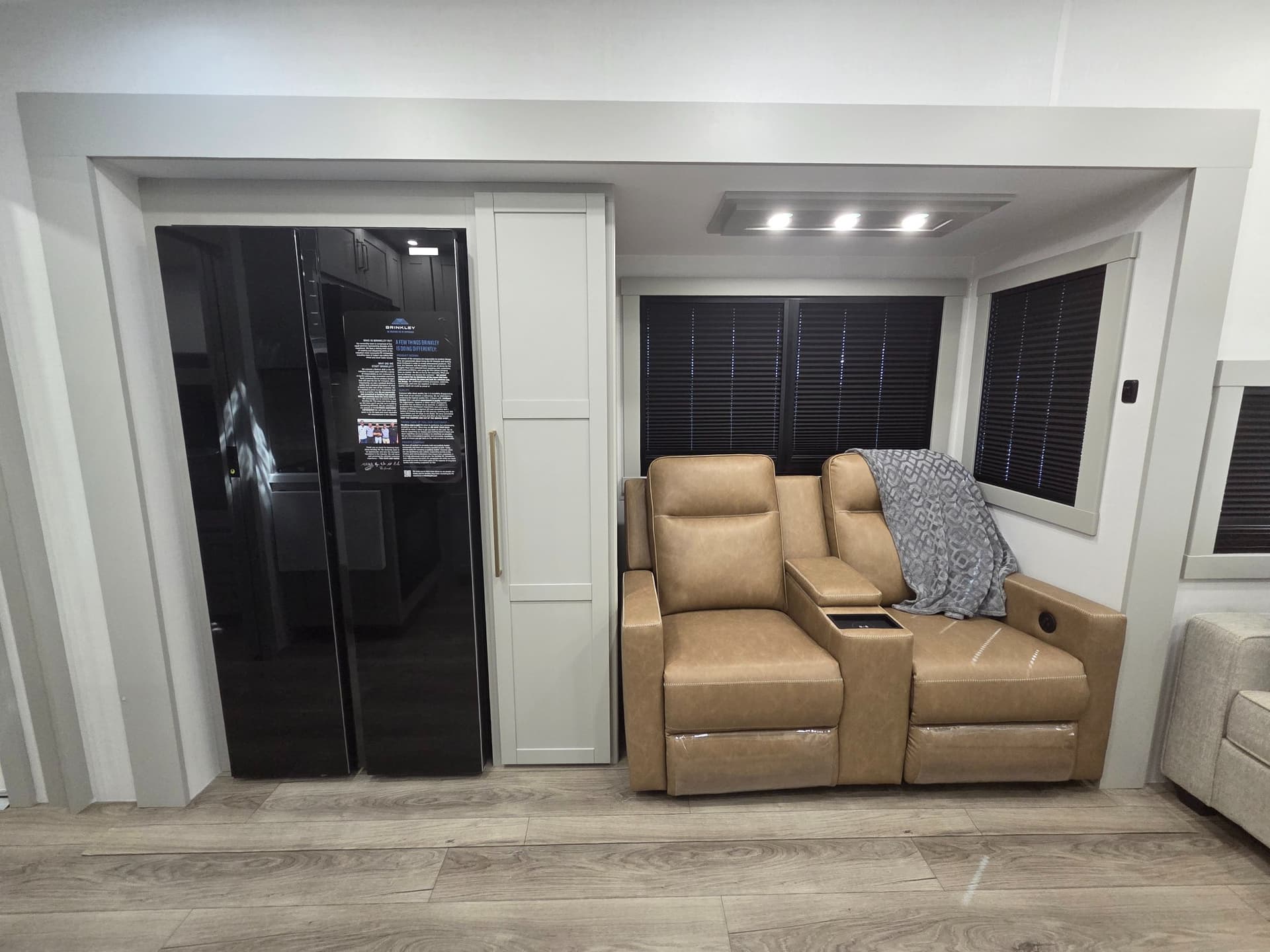 2026 Brinkley RV 2026 Brinkley RV Model Z - thumbnail 9