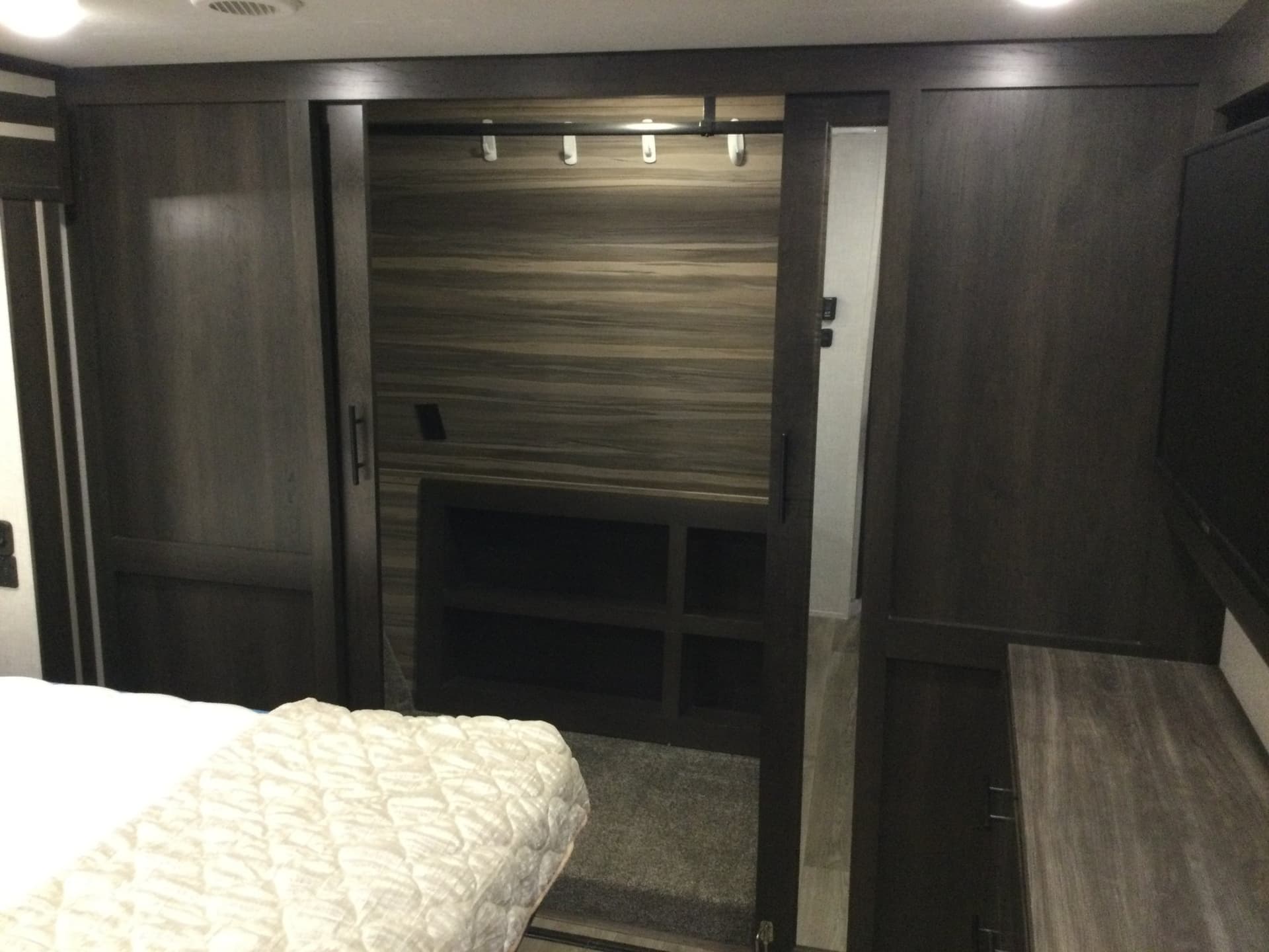 2021 CrossRoads 2021 CrossRoads Cruiser - thumbnail 29