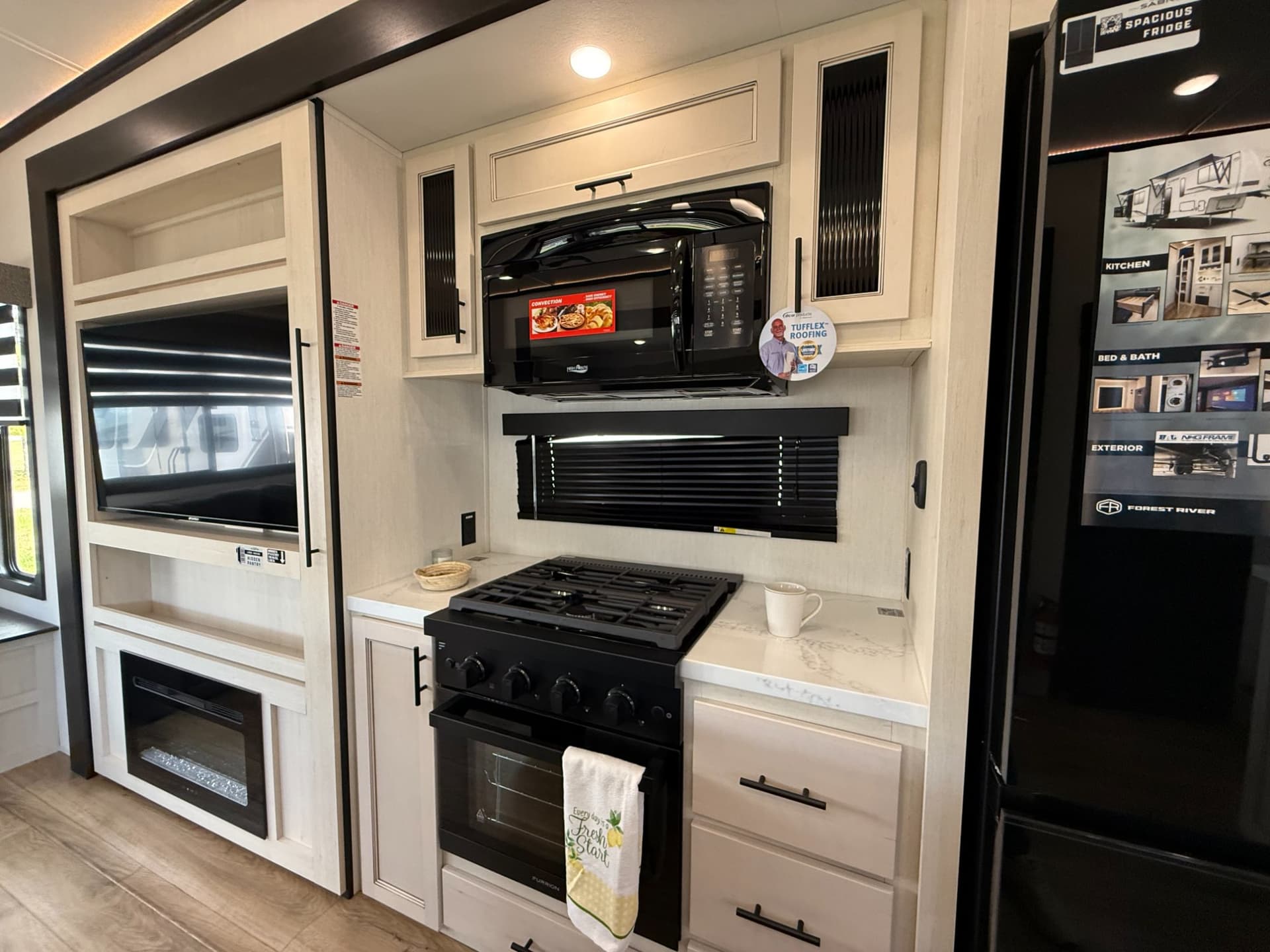 2026 Forest River 2026 Forest River Sabre - thumbnail 12