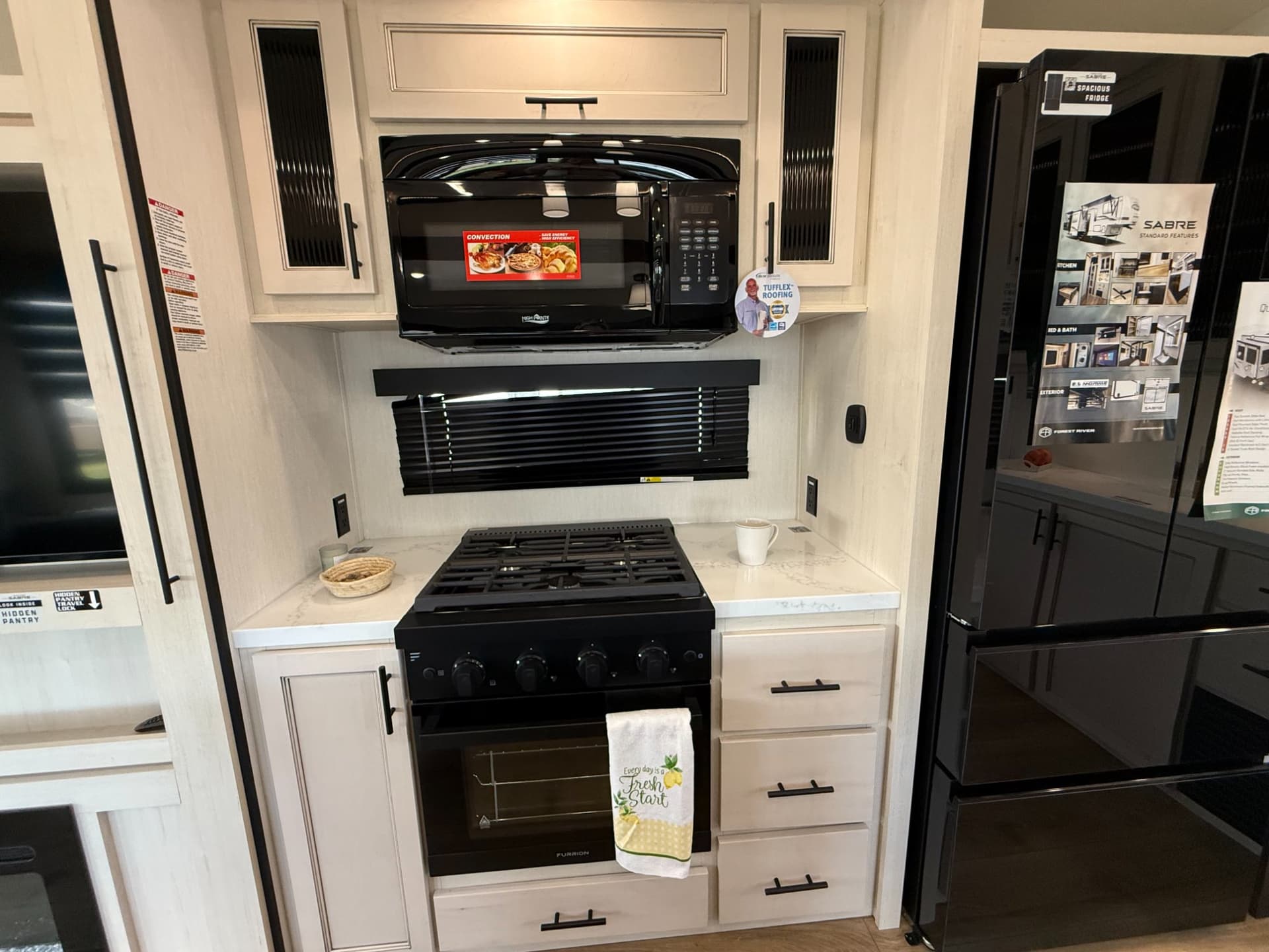 2026 Forest River 2026 Forest River Sabre - thumbnail 13