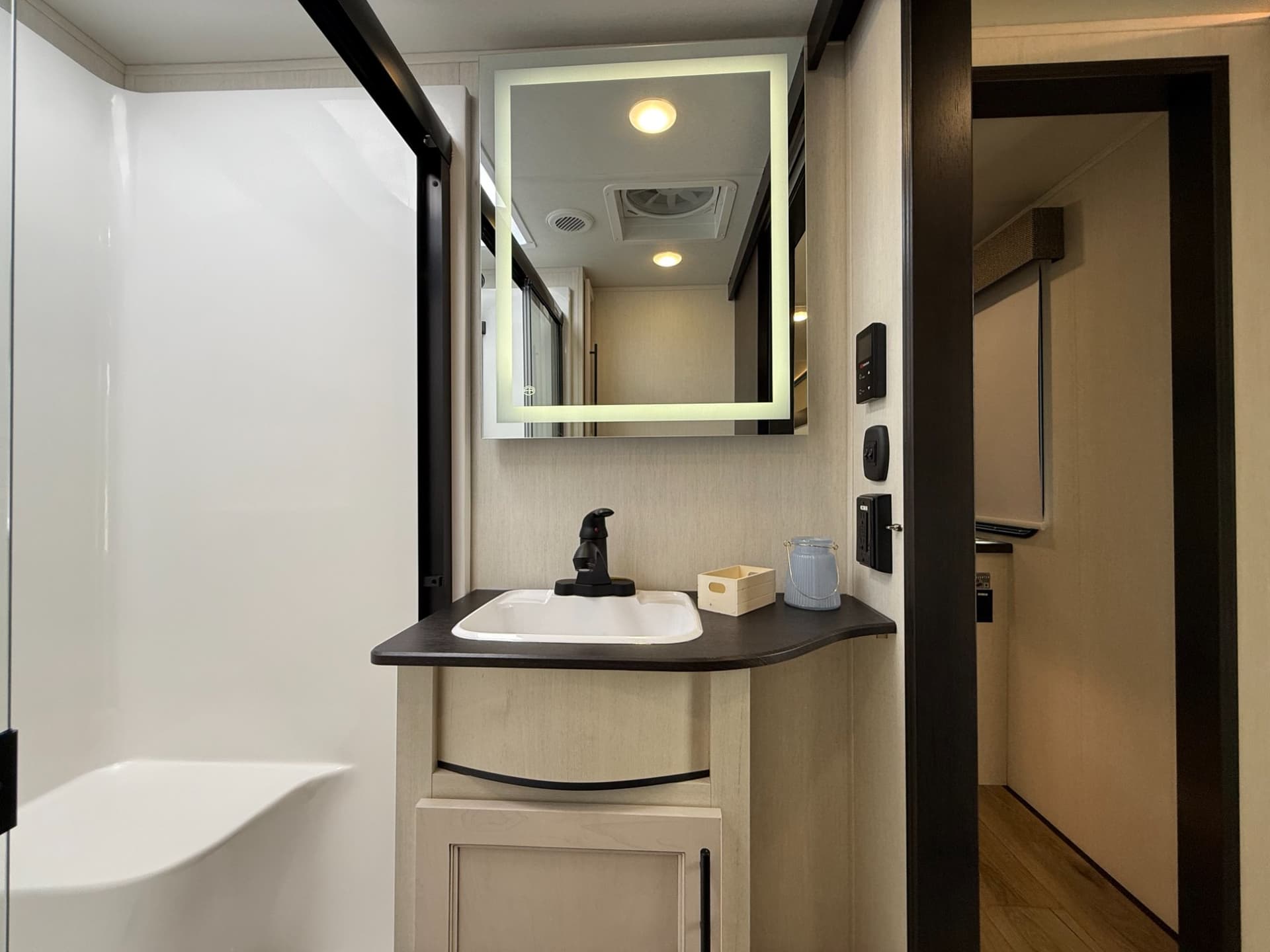 2026 Forest River 2026 Forest River Sabre - thumbnail 26