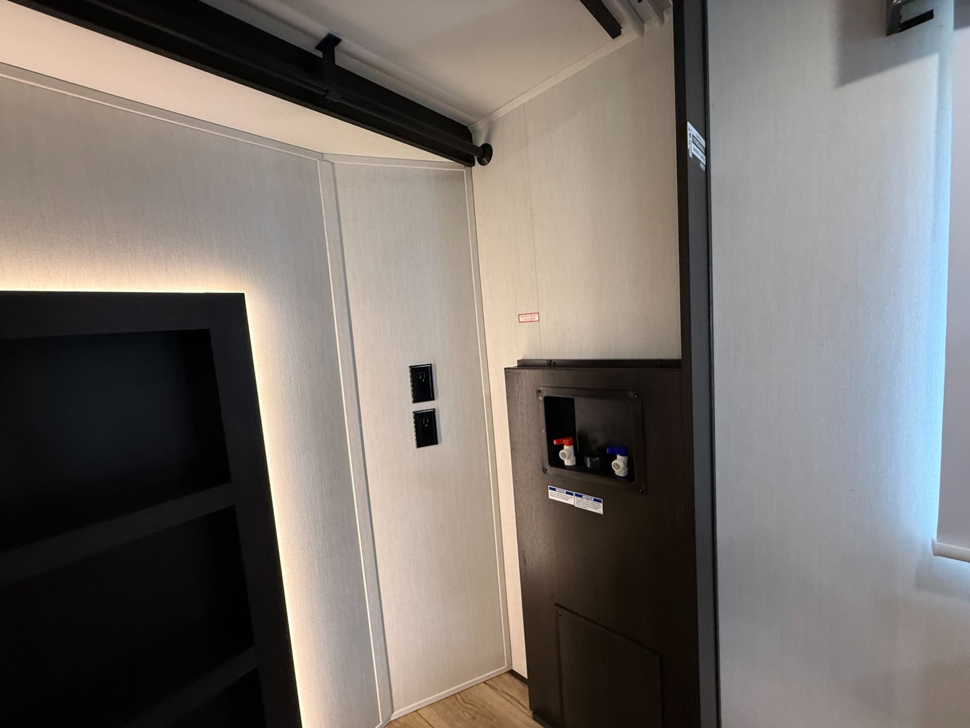 2026 Forest River 2026 Forest River Sabre - thumbnail 31