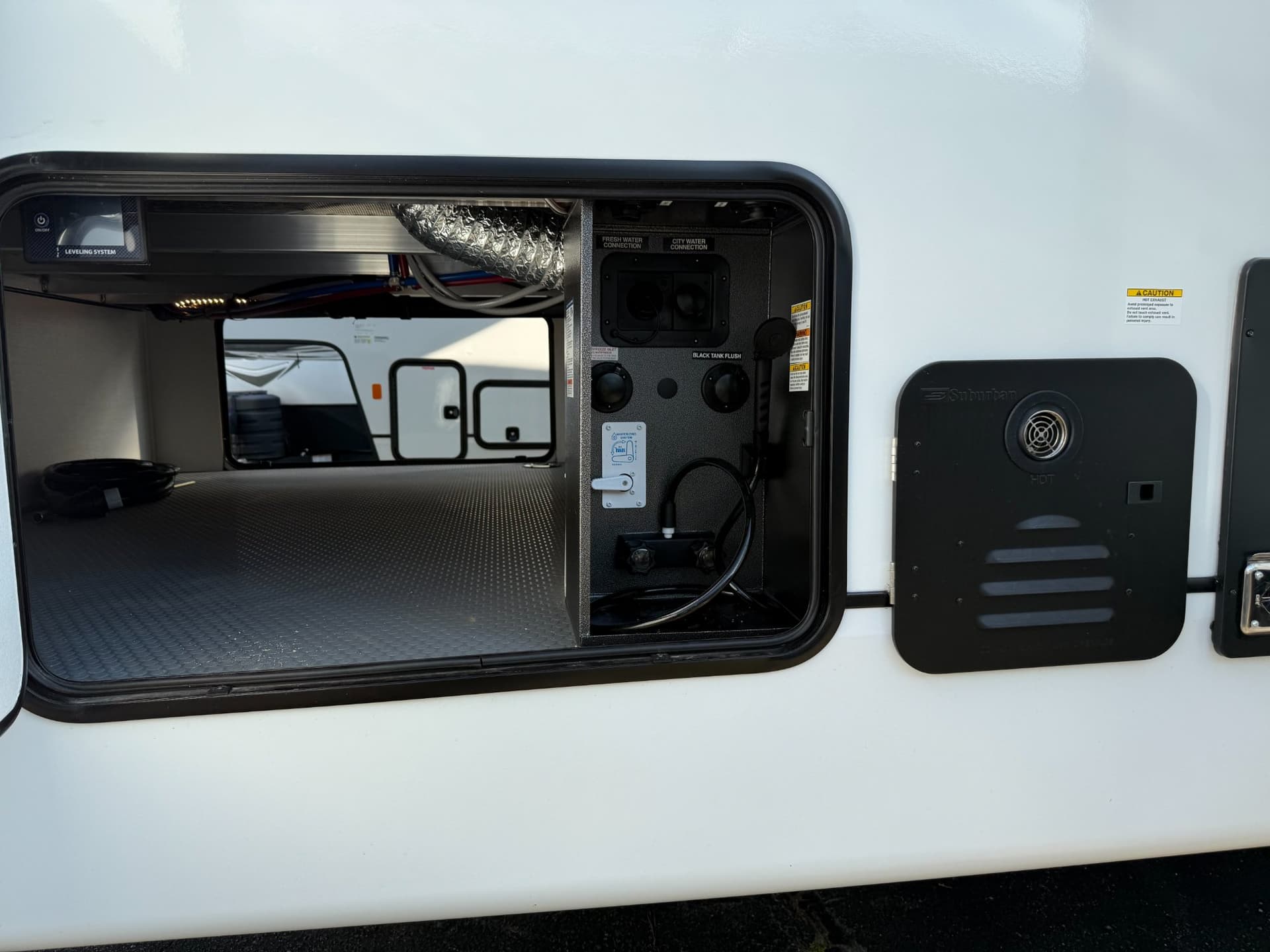 2026 Forest River 2026 Forest River Sabre - thumbnail 5