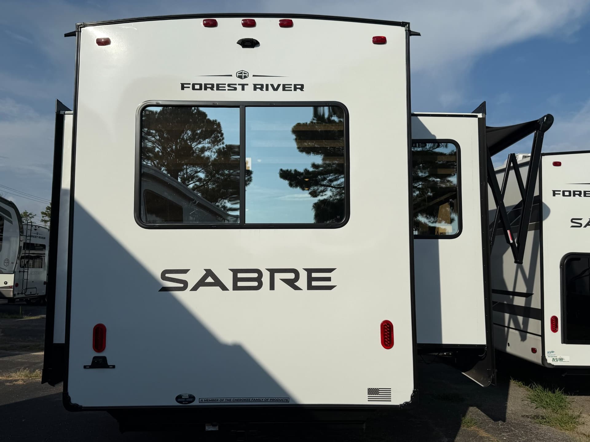 2026 Forest River 2026 Forest River Sabre - thumbnail 48