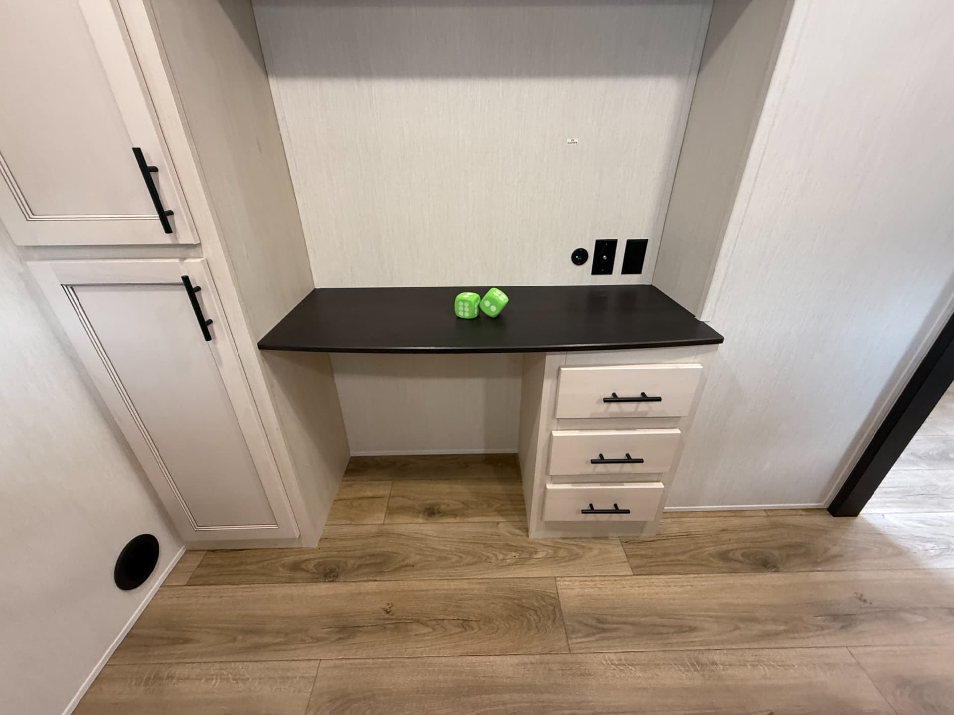 2026 Forest River 2026 Forest River Sabre - thumbnail 28