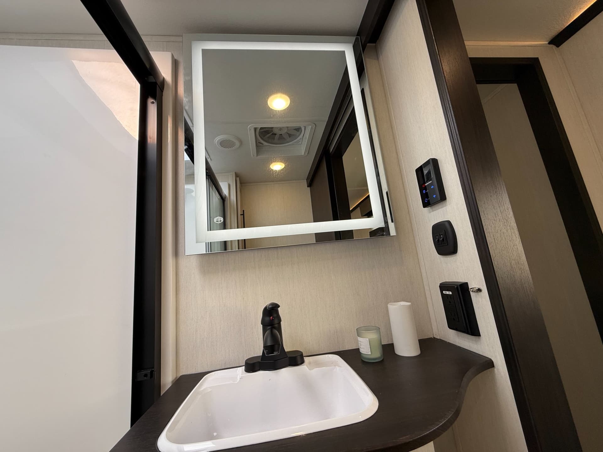 2026 Forest River 2026 Forest River Sabre - thumbnail 35