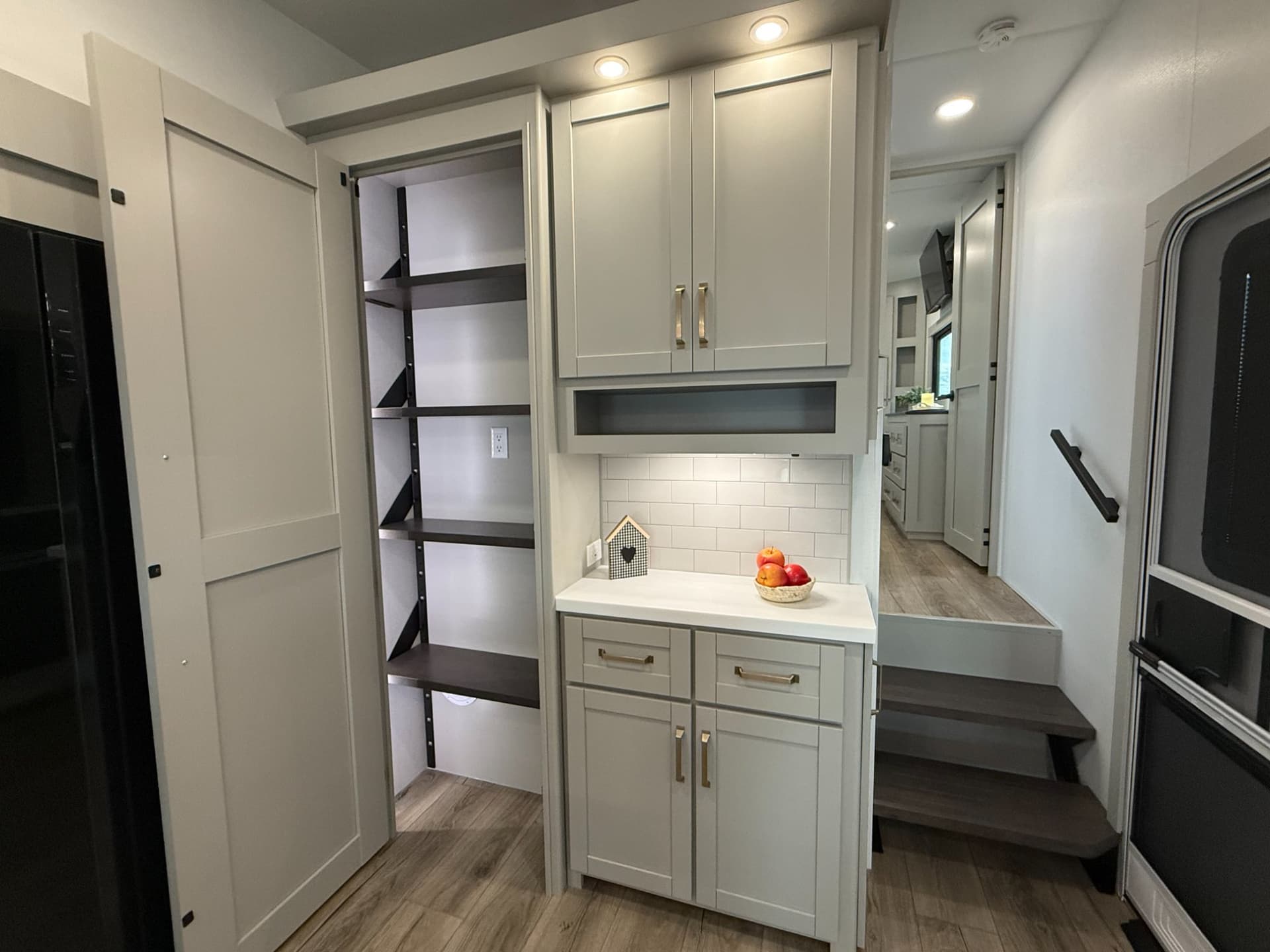 2026 Brinkley RV 2026 Brinkley RV Model Z - thumbnail 8