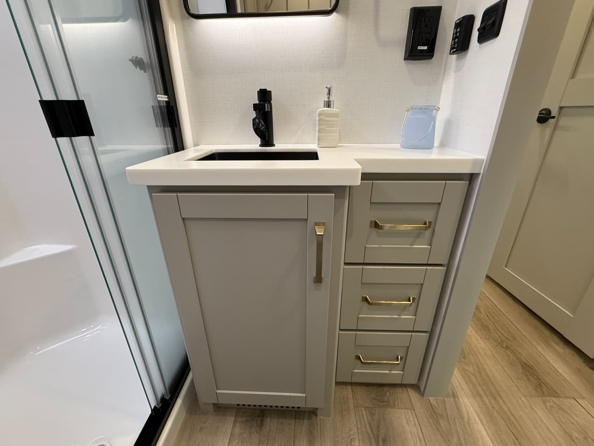 2026 Brinkley RV 2026 Brinkley RV Model Z - thumbnail 27