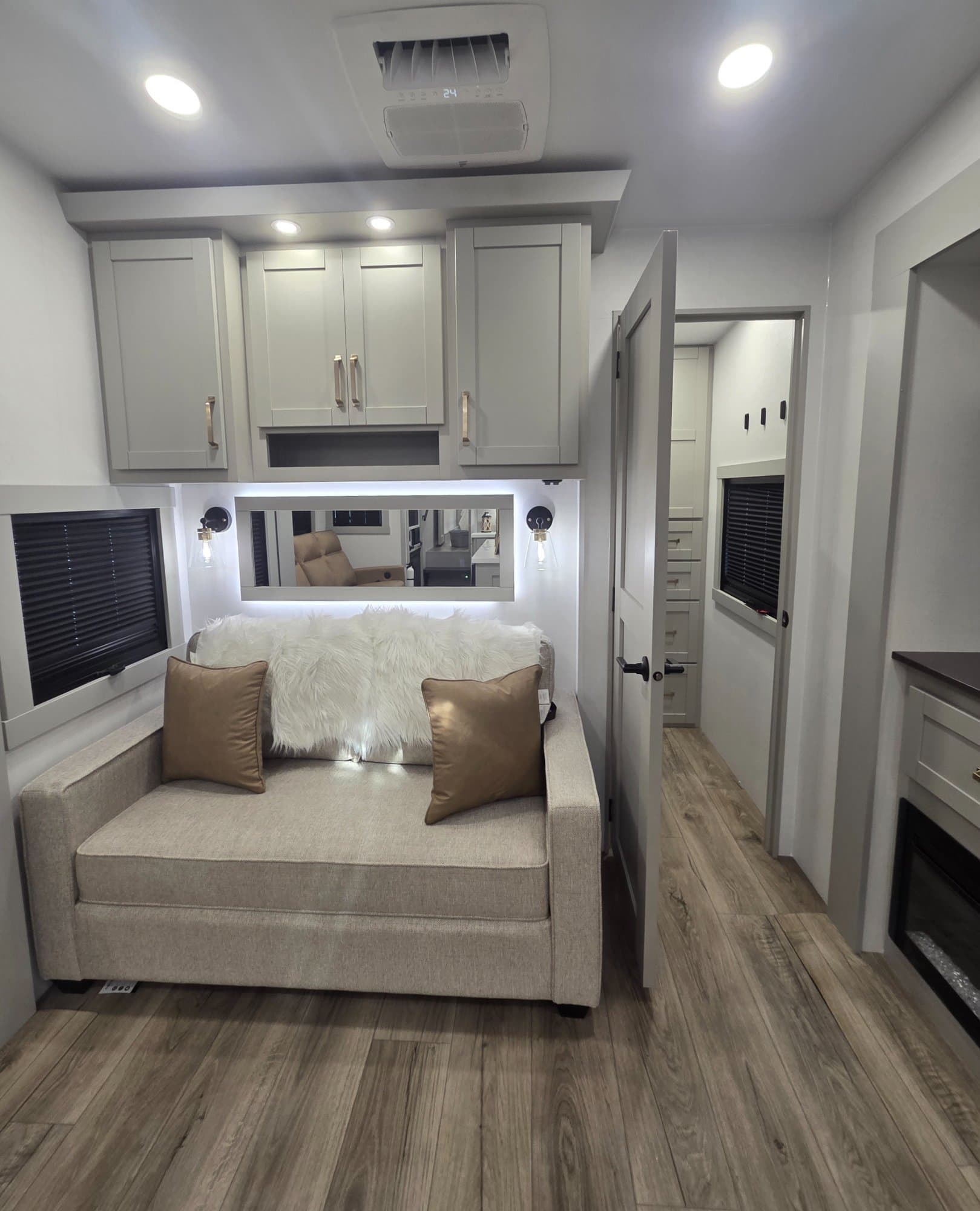 2026 Brinkley RV 2026 Brinkley RV Model Z - thumbnail 8