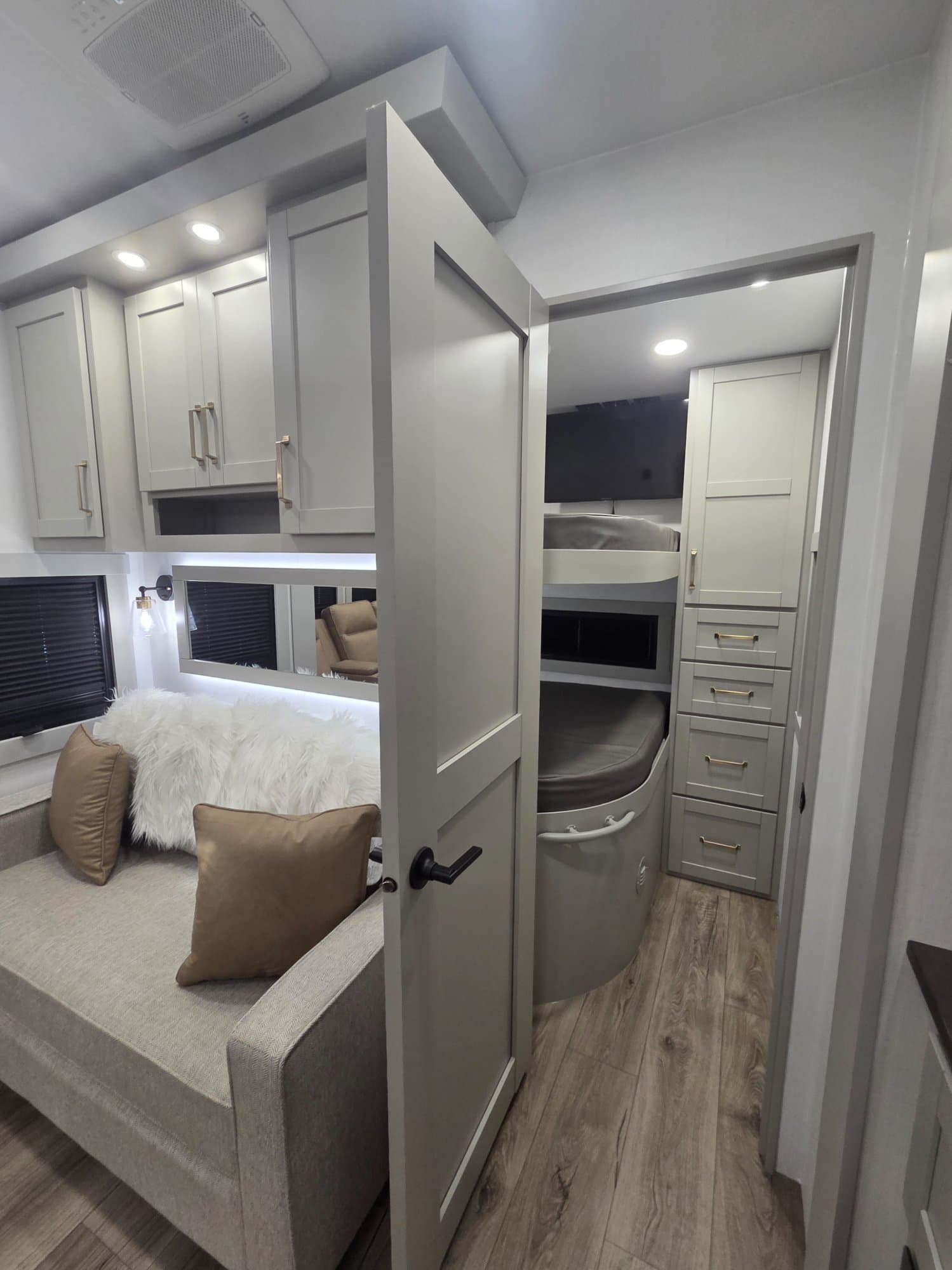 2026 Brinkley RV 2026 Brinkley RV Model Z - thumbnail 12