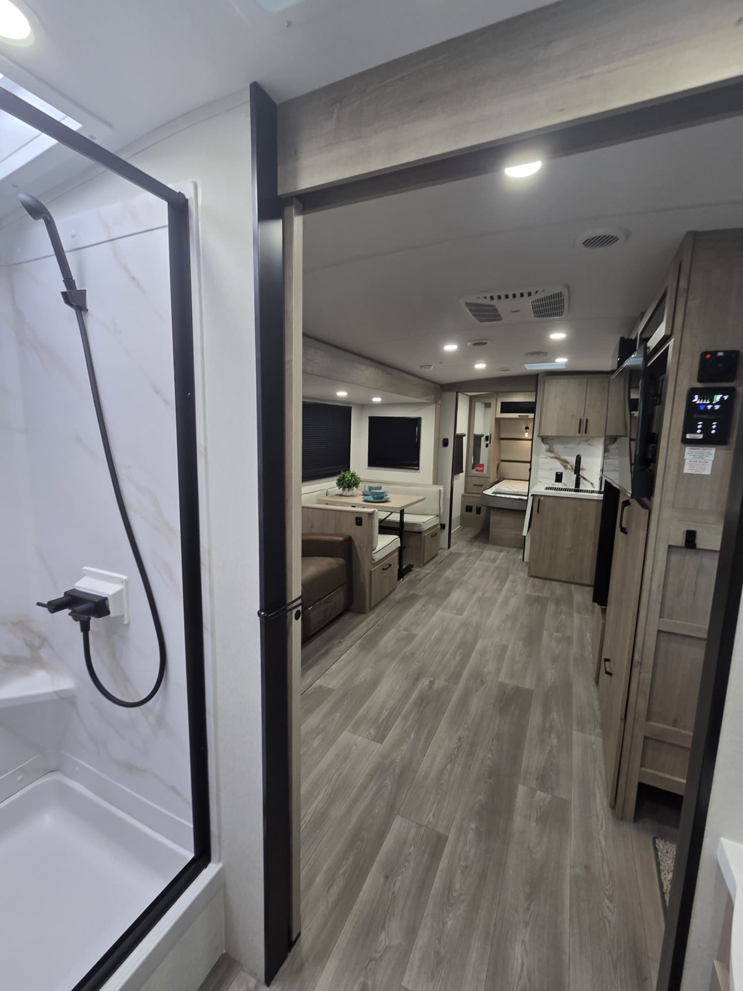 2026 Grand Design 2026 Grand Design Imagine - thumbnail 16