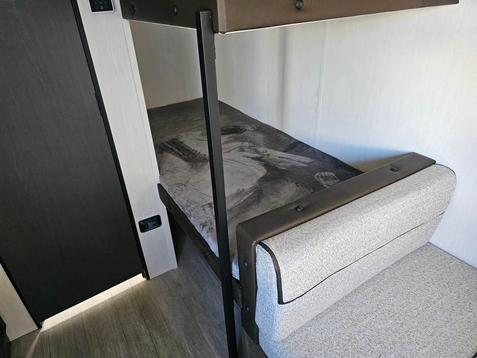 2026 Prime Time RV 2026 Prime Time RV Avenger - thumbnail 14