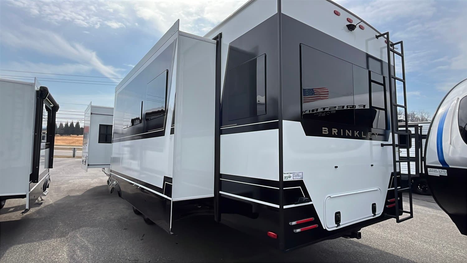 2026 Brinkley RV 2026 Brinkley RV Model Z - thumbnail 4
