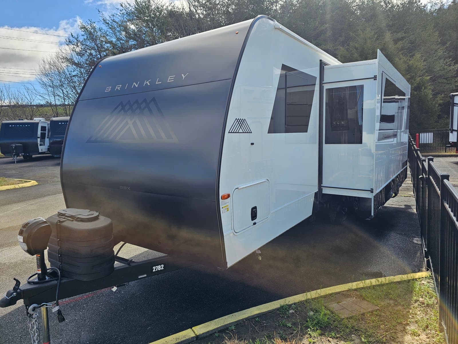 2026 Brinkley RV 2026 Brinkley RV Model IX - thumbnail 4