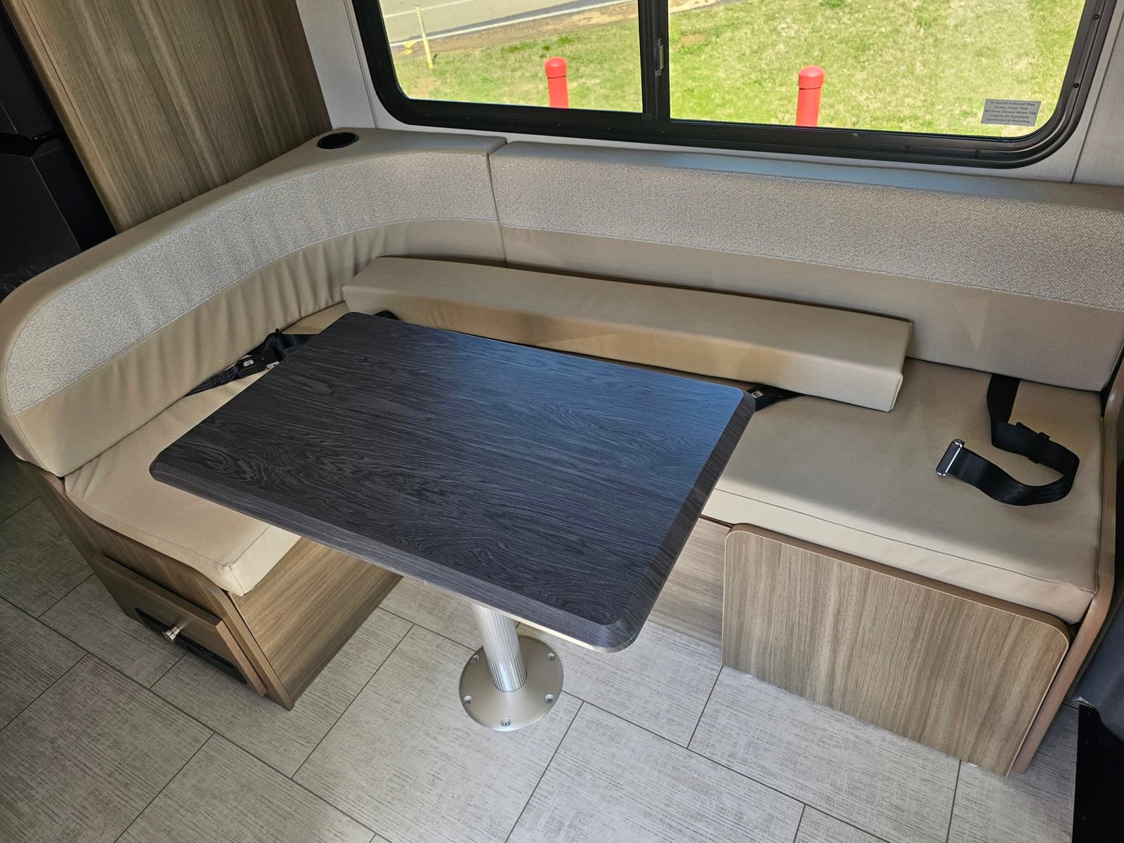 2026 Coachmen 2026 Coachmen Freelander - thumbnail 15