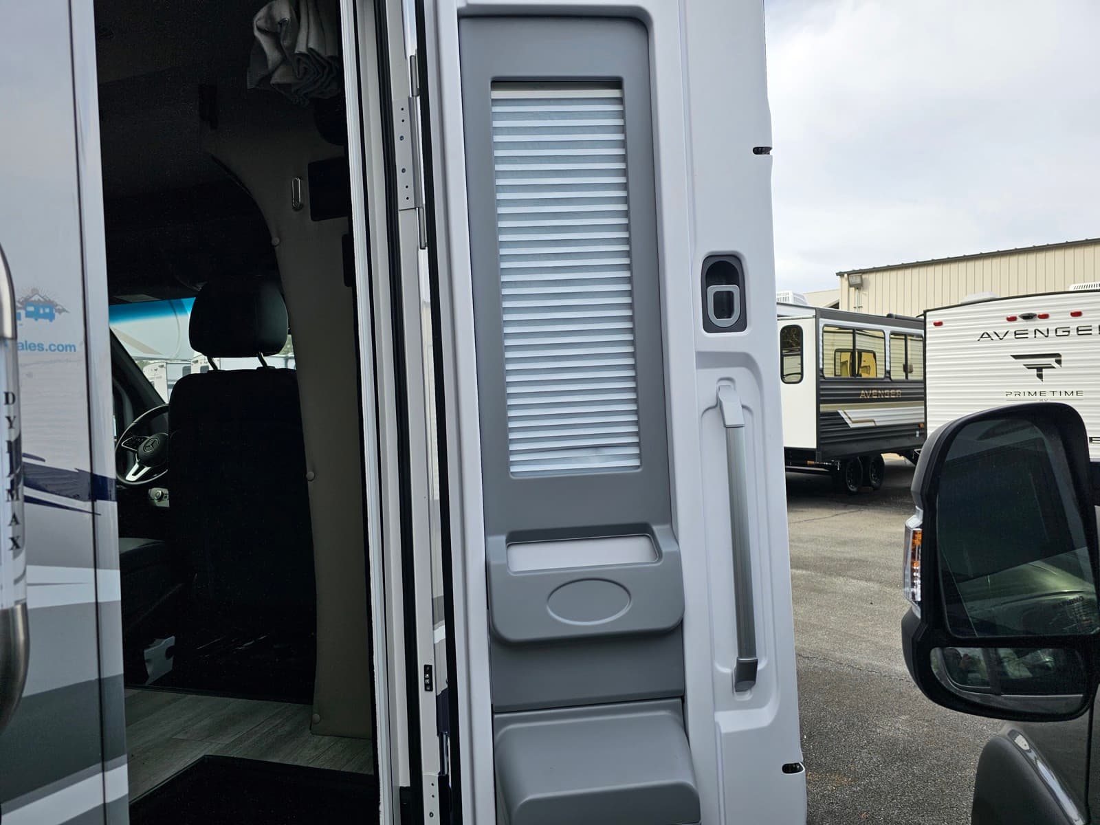 2025 Dynamax 2025 Dynamax Isata 3 - thumbnail 10