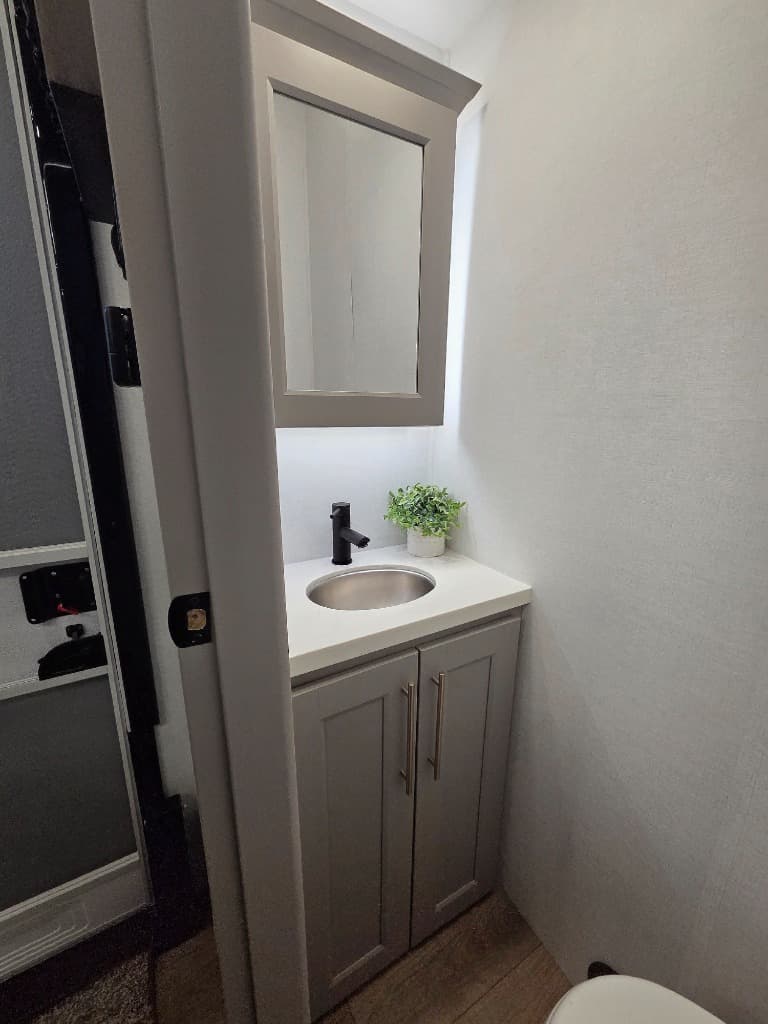 2026 Alliance RV 2026 Alliance RV Paradigm - thumbnail 16