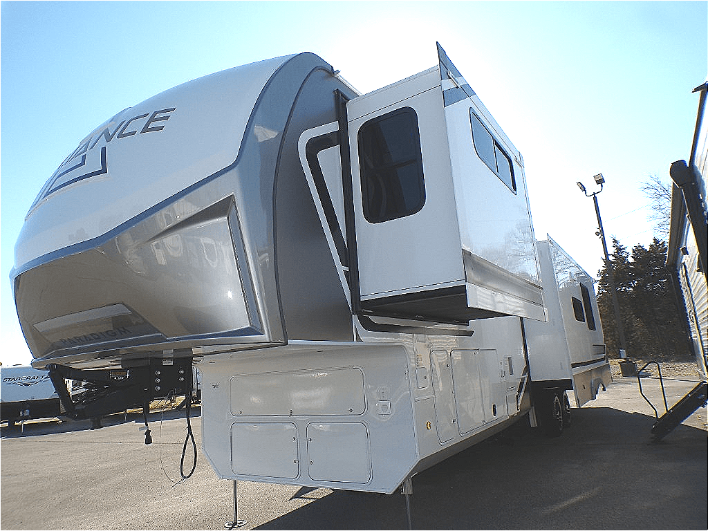 2026 Alliance RV 2026 Alliance RV Paradigm - thumbnail 3