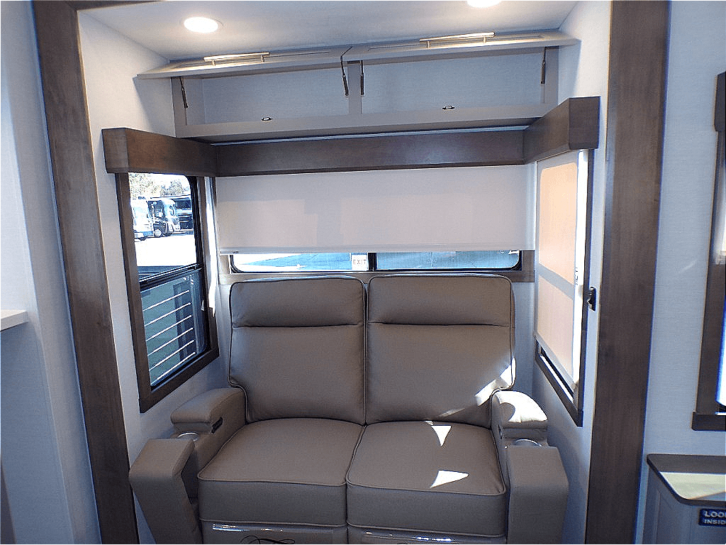 2026 Alliance RV 2026 Alliance RV Paradigm - thumbnail 21