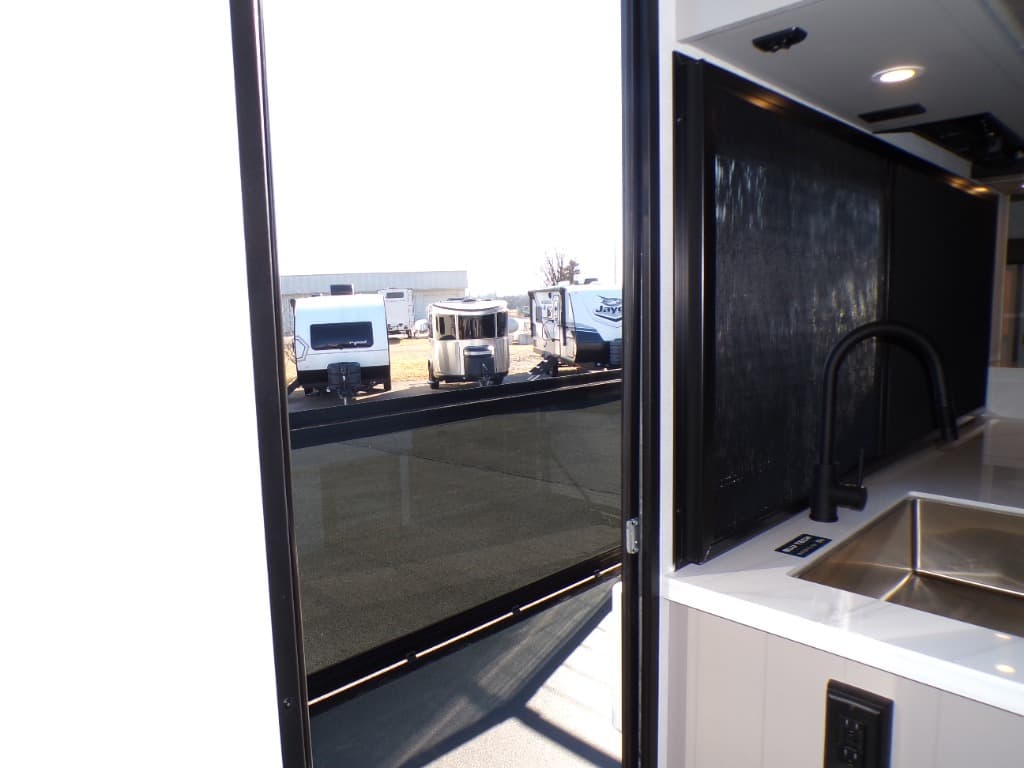 2026 Alliance RV 2026 Alliance RV Paradigm - thumbnail 59