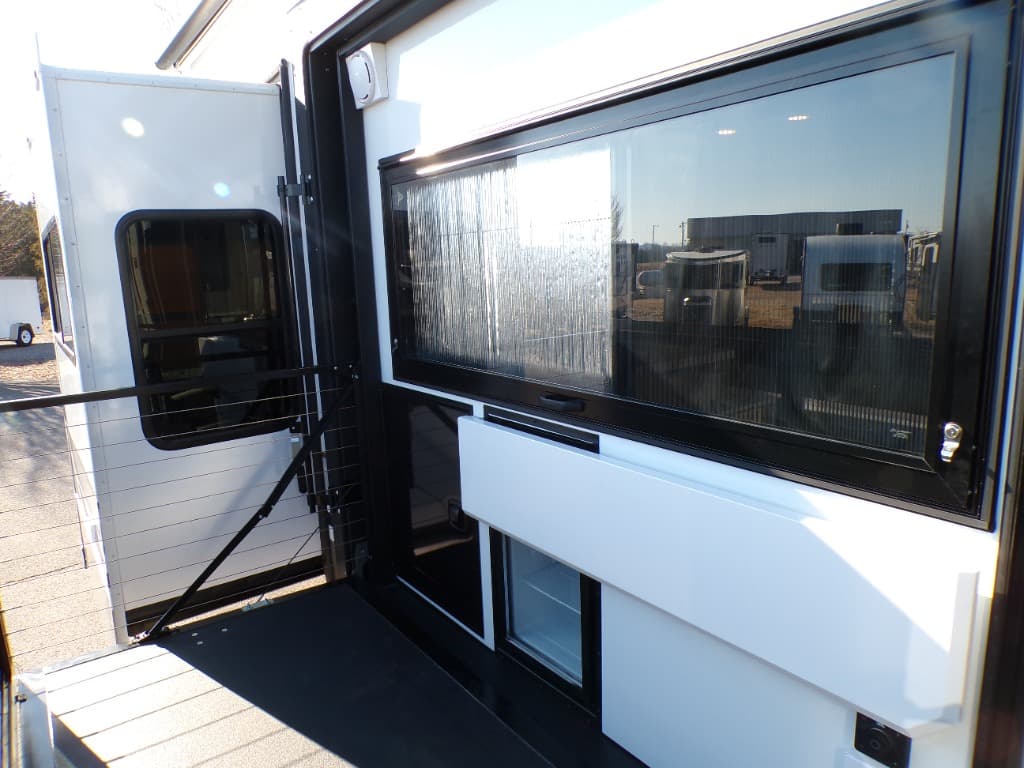 2026 Alliance RV 2026 Alliance RV Paradigm - thumbnail 60