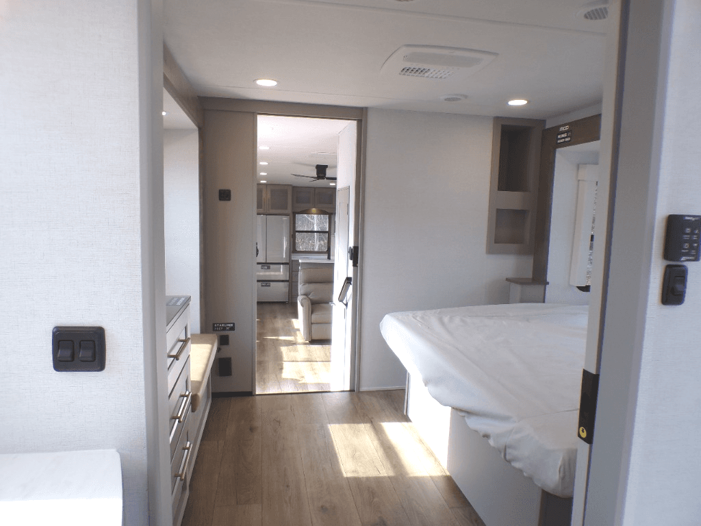 2026 Alliance RV 2026 Alliance RV Paradigm - thumbnail 14