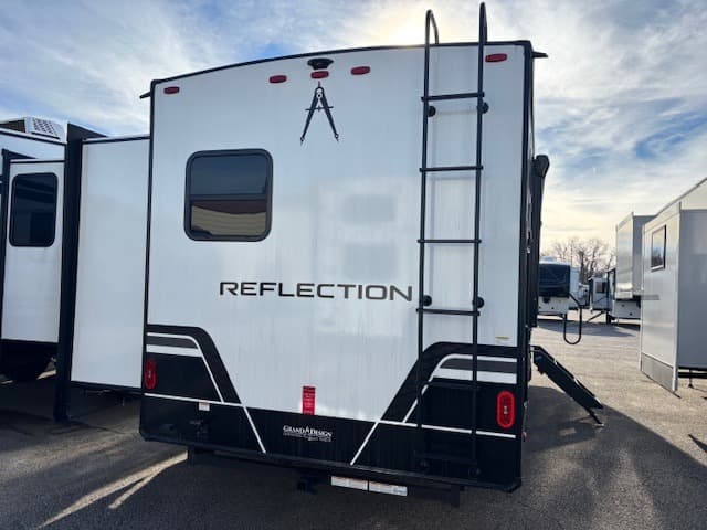 2026 Grand Design 2026 Grand Design Reflection 100 Series - thumbnail 5