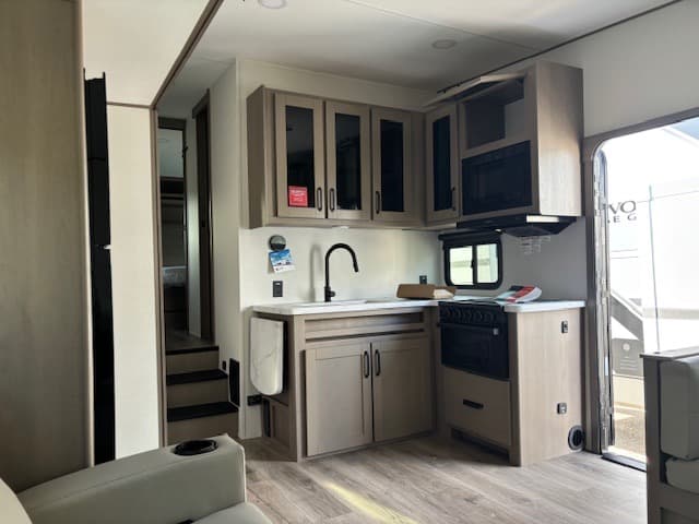 2026 Grand Design 2026 Grand Design Reflection 100 Series - thumbnail 12