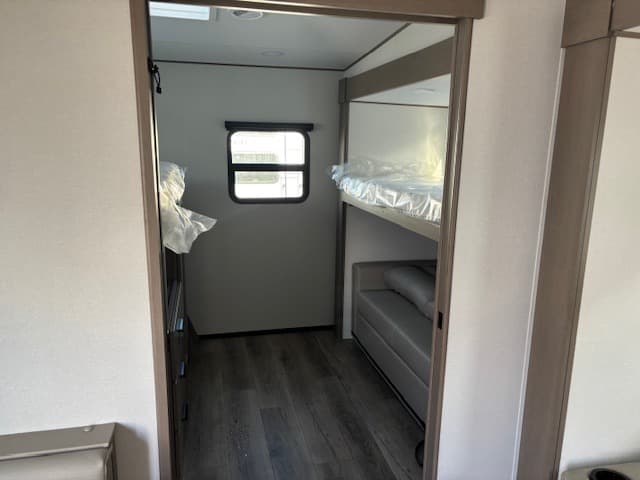 2026 Grand Design 2026 Grand Design Reflection 100 Series - thumbnail 19