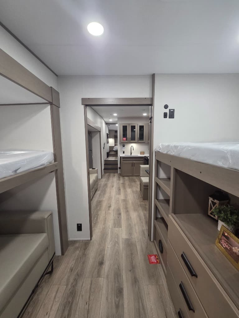 2026 Grand Design 2026 Grand Design Reflection 100 Series - thumbnail 15