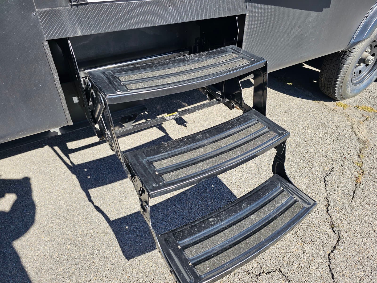 2025 Forest River 2025 Forest River Salem Grand Villa Destination Trailer - thumbnail 8