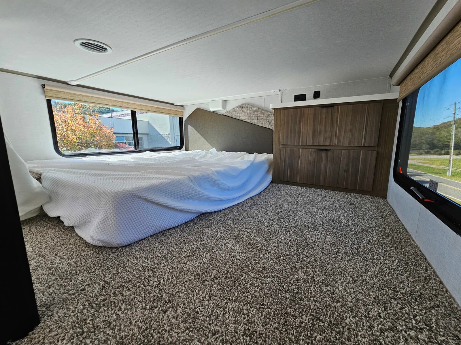 2025 Forest River 2025 Forest River Salem Grand Villa Destination Trailer - thumbnail 32