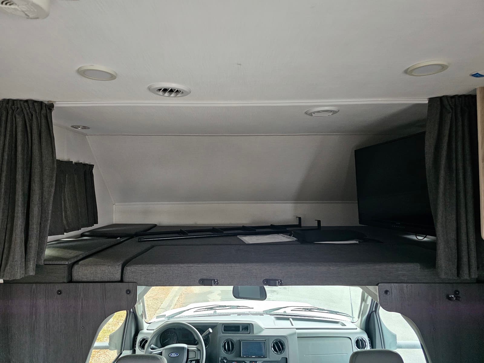 2024 Forest River 2024 Forest River Forester - thumbnail 17