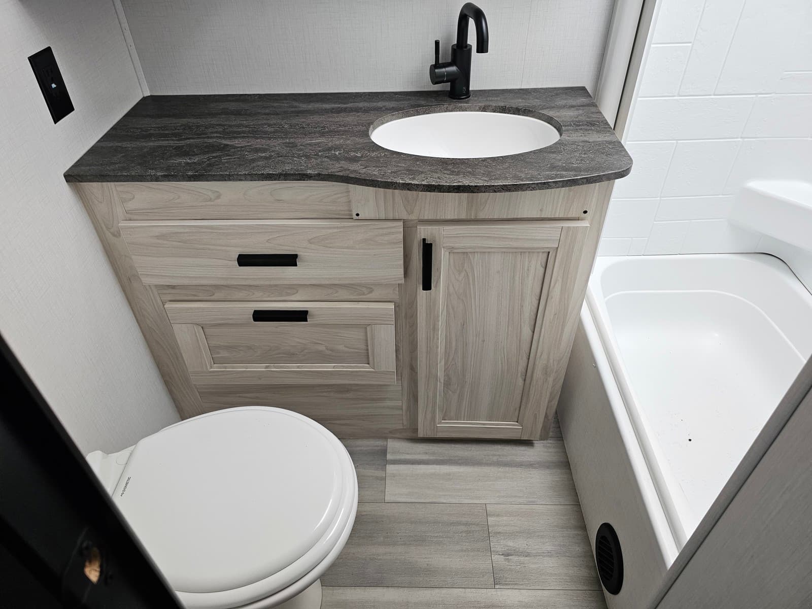 2024 Forest River 2024 Forest River Forester - thumbnail 29