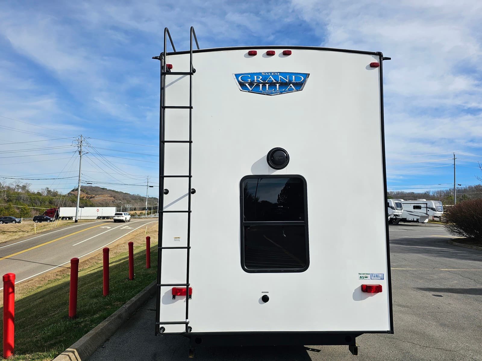 2023 Forest River 2023 Forest River Salem Grand Villa - thumbnail 5