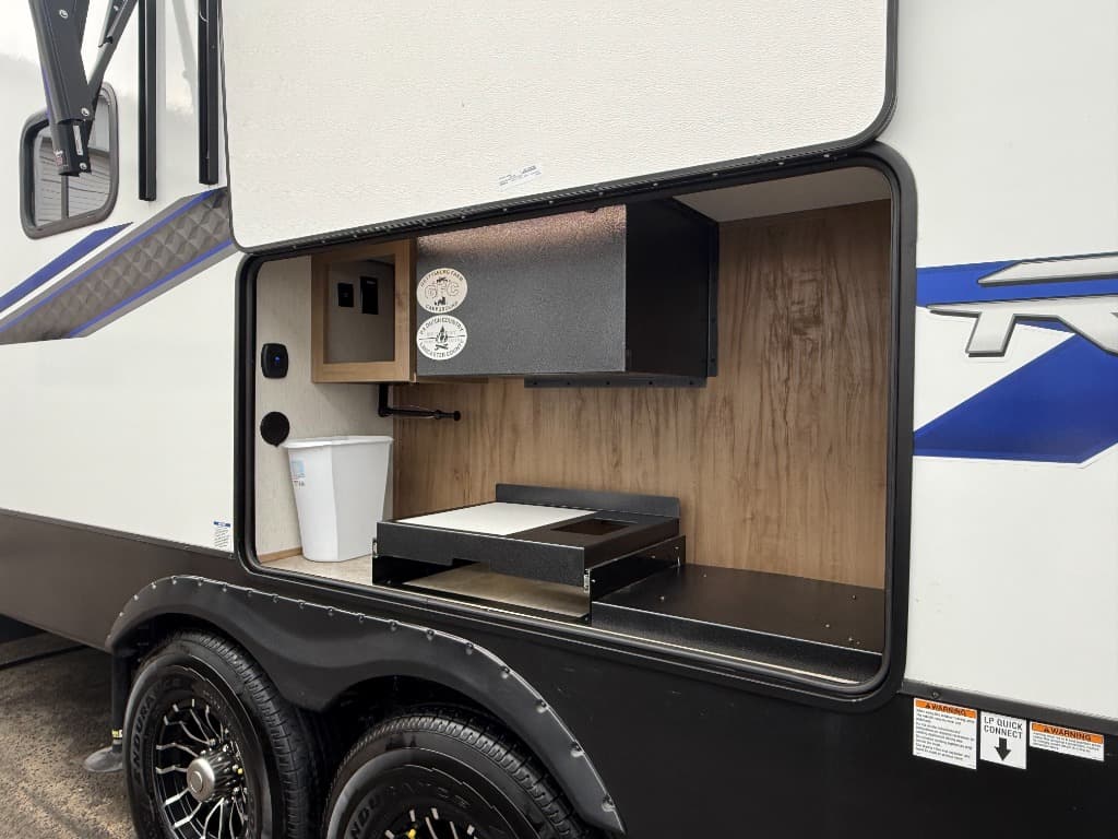 2024 Forest River 2024 Forest River Vengeance - thumbnail 6