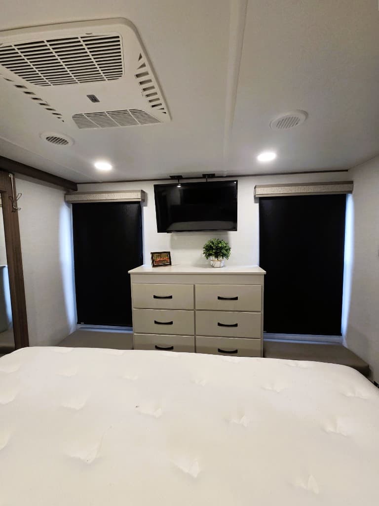 2024 Alliance RV 2024 Alliance RV Paradigm - thumbnail 24