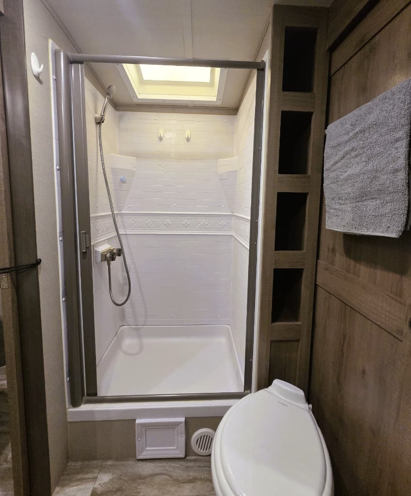 2022 Grand Design 2022 Grand Design Imagine - thumbnail 14