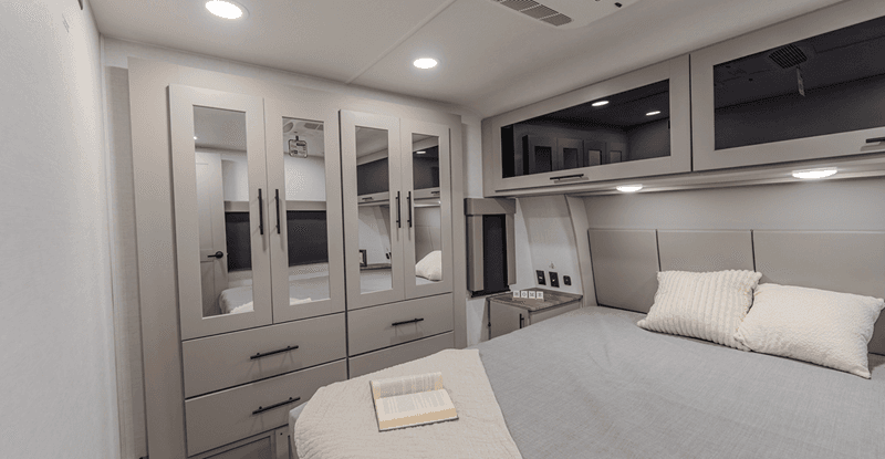 2026 Alliance RV 2026 Alliance RV Valor - thumbnail 6